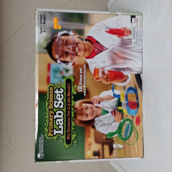Learning Resources Primary Science Lab Set PreK+ - Picture 1 of 7